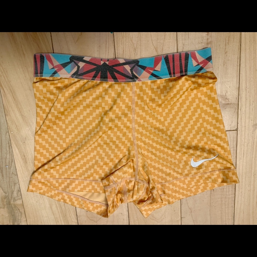 Women’s small Nike spandex